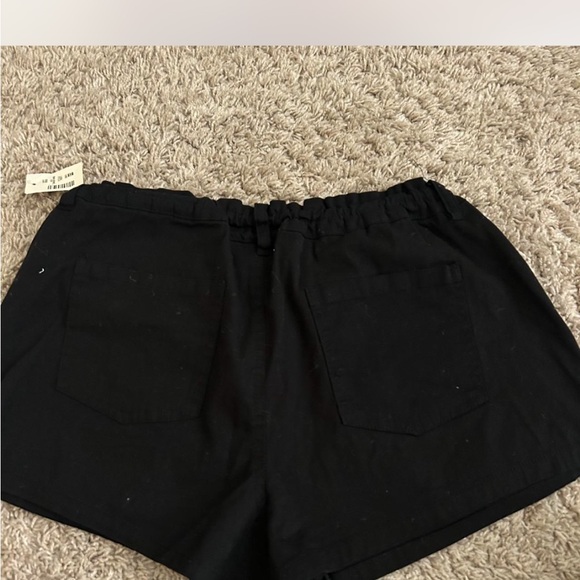 🔥BRAND NEW Aeropostale Women's Black Cargo Shorts - Picture 4 of 6